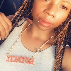 Meet your Posher, Brandy